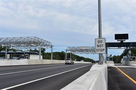 The Maine Turnpikes New York Toll Plaza Is Now Open