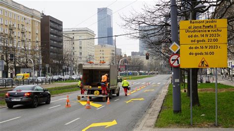 Warszawa Aleja Jana Paw A Ii Zostanie Zw Ona Do Jednego Pasa W