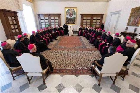 Dom José Palau bispo diocesano de Limeira se encontra o Papa