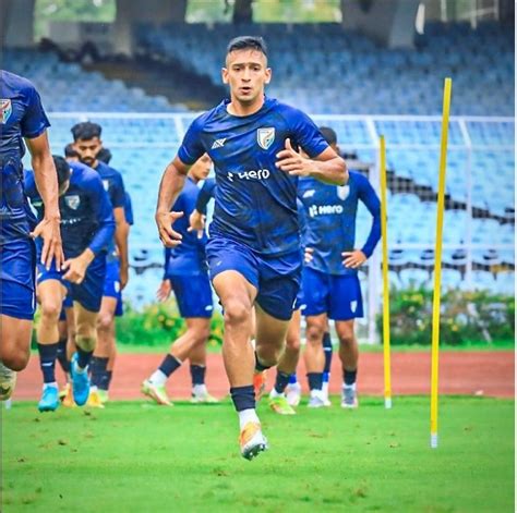 Indian Football S New Star Sahal Abdul Samad All Set To Join Mohun