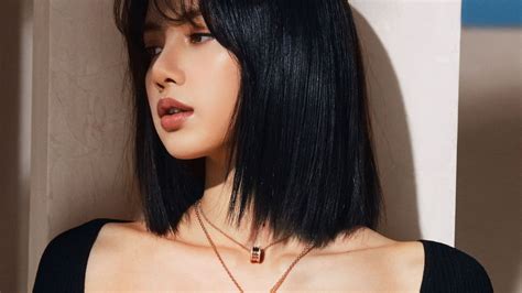 Lisa Blackpink Bvlgari Celebmafia