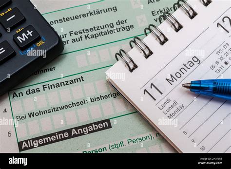 Finanzamt SteuererklÃrung einreichen Stock Photo Alamy