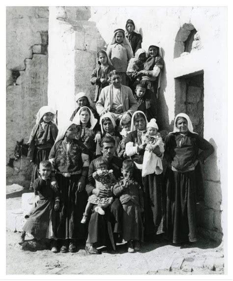 Palestina Internacional Broadcast On Twitter Una Foto De Una Familia