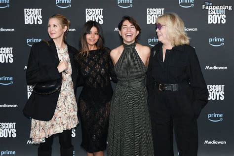 Zahia Dehar Tits 117 Photos The Fappening Stars