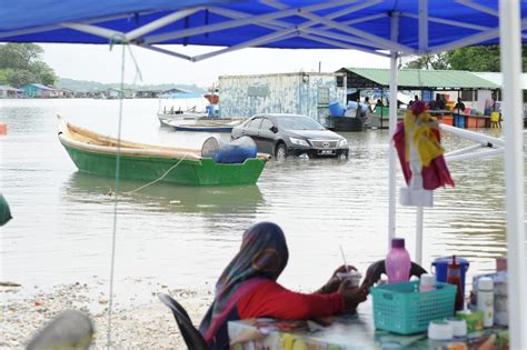 Air Pasang Besar Landa Kg Pendas Laut Utusan Malaysia