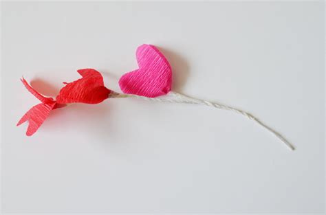 Diy Crepe Paper Heart Crown Cakies