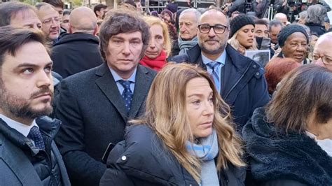 El papelón de Javier Milei en el acto de la AMIA lo increparon