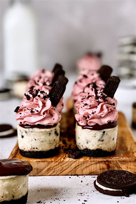 Mini Strawberry Oreo Cheesecakes Bake Drizzle Dust