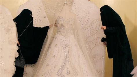 Over 1,000 women in Saudi Arabia ask for divorce in six months | Al ...