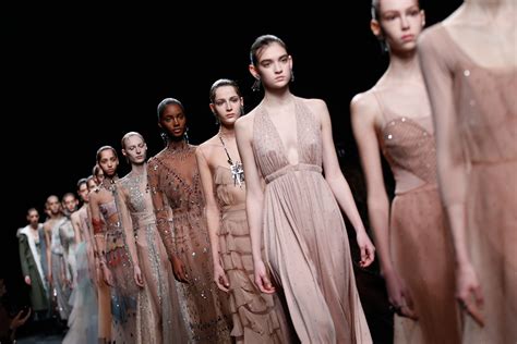 10 Points Essentiels Pour Tout Savoir Sur La Fashion Week