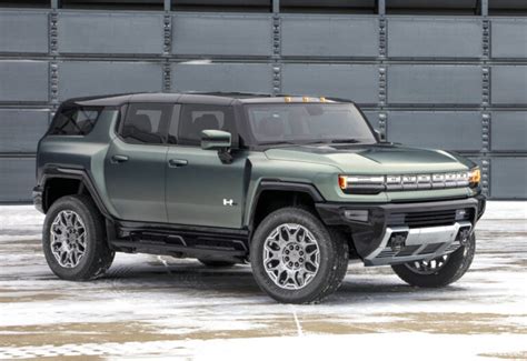 First Gmc Hummer Ev Suv Sells For At Barrett Jackson