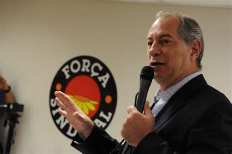 Ciro Gomes defende revogação pura e simples da reforma trabalhista