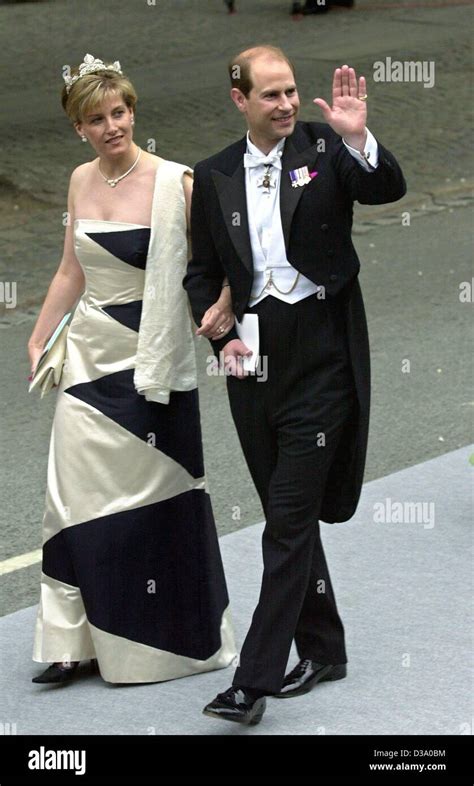 (dpa) - Sophie and Prince Edward of Wessex arrive for the wedding Stock Photo: 53694920 - Alamy