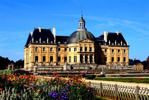 loveisspeed.......: The Château de Vaux-le-Vicomte is a baroque French ...