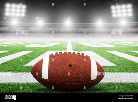 American football field markings hi-res stock photography and images - Alamy