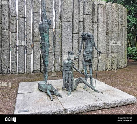 Irish Famine Monument In Dublin Hi Res Stock Photography And Images Alamy