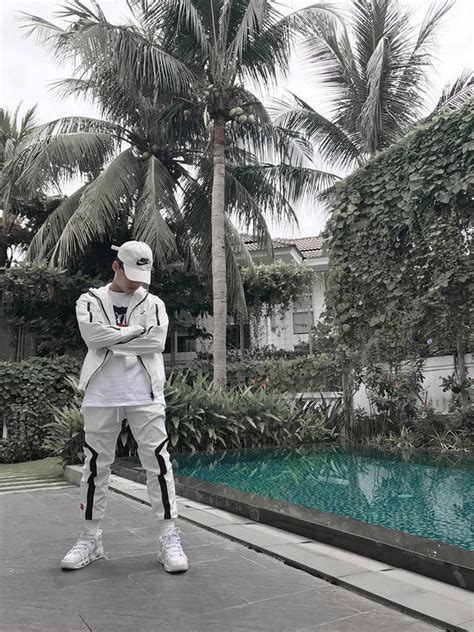 Xôn xao thông tin em trai hot boy của Sơn Tùng M TP sắp nhập học trường Hutech