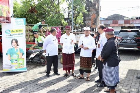 Rangkaian HUT Ke 236 Kota Denpasar Wawali Arya Wibawa Tinjau Pasar