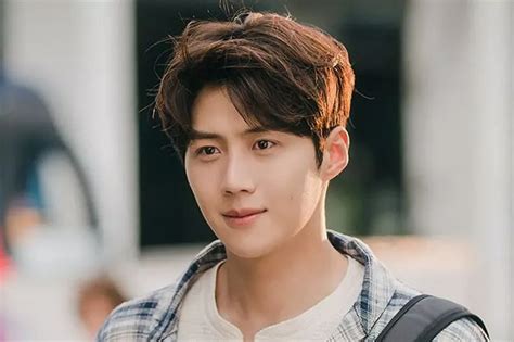 Kim Seon Ho Ini 5 Fakta Menarik Si Bintang Hometown Cha Cha Cha