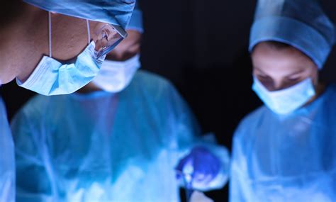 Hernioplastia: como funciona o pós-operatório - Dr. Douglas Bastos ...