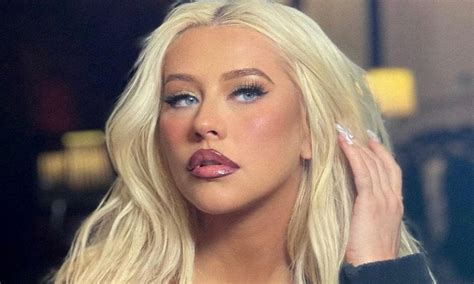 Christina Aguilera encendió las redes con esta FOTO en poca ropa