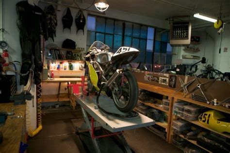 Vintage Racers Motorcycle Dream Garages