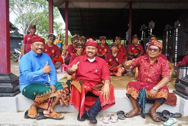 Pemkab Kukar Salurkan Bantuan Pura Pasupati Phdi