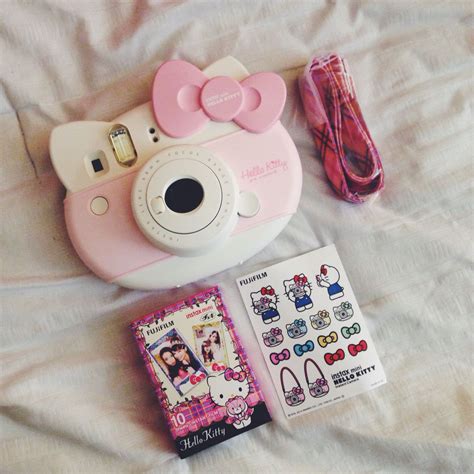 Hello kitty mini instax polaroid | かわいい絵, かわいい, カメラ