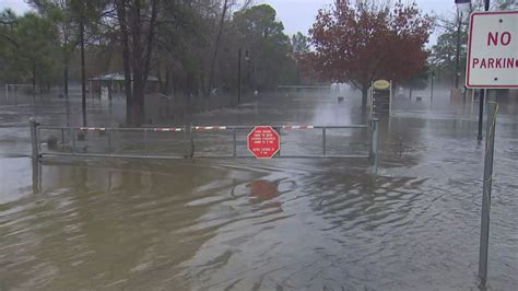 High-water rescues west of Conroe after dam released | khou.com