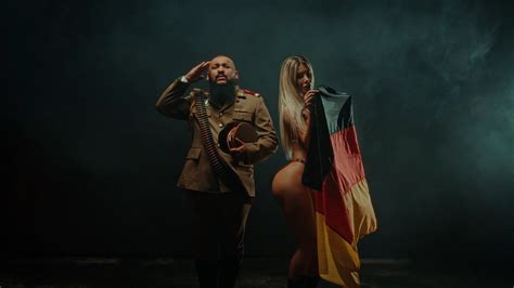 Dani Mocanu Hai sa ne iubim ca nemții Official Video YouTube Music