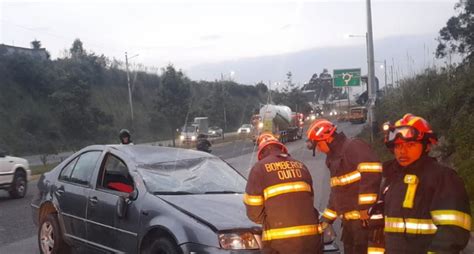 Quito Una Persona Murió En Un Accidente De Tránsito En La Av Simón