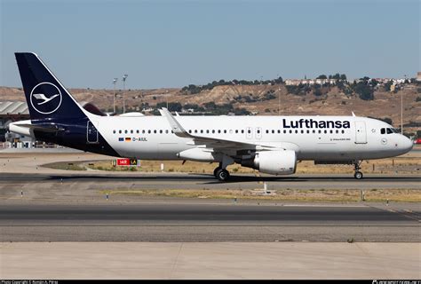 D AIUL Lufthansa Airbus A320 214 WL Photo by Román A Pérez ID