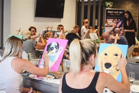 Paint And Sip Gold Coast Art Classes For A Fun Night Out