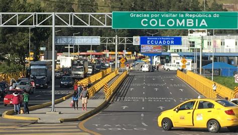 Border Crossing Colombia – Ecuador | BnB Colombia Tours