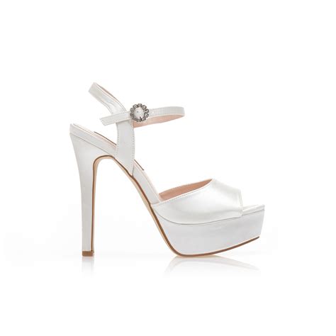 Sandale Cu Toc Nude Satin Cu Fiapa Tsoukalas Shoes