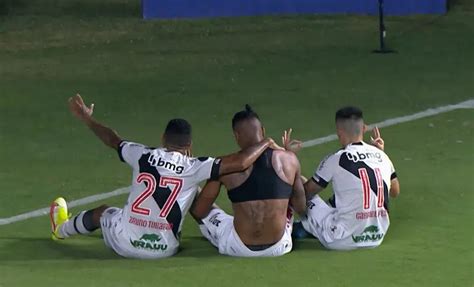 Gol marcado por Fábio Gomes o primeiro a camisa do Vasco vídeo