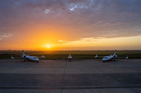 Hea Amenities — Houston Executive Airport