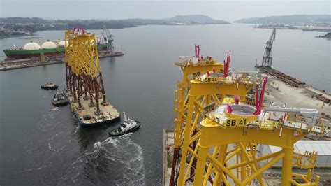 Parten De Navantia Fene Las Primeras Jackets Para Iberdrola En La