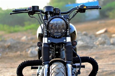 This Modified Royal Enfield Classic 500 By Singh Customs Is Elegant