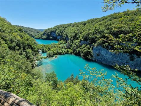 Från Zadar Dagsutflykt till Plitvicesjöarna med panoramabåttur