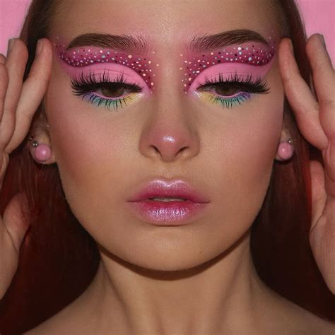 Indie Eye Pop Of Color Looks Makeup Eye Looks Eye Makeup Art Pink Makeup Glam Makeup