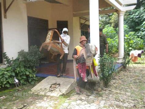 Penghuni Melawan Eksekusi Tanah Dan Bangunan Berlangsung Panas