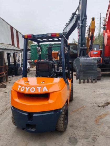 A Second Hand Toyota 3 Ton Forklift Used In Almost New Engineering