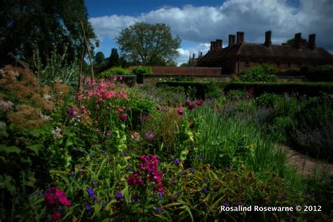 Garden Visit – Barrington Court – Rosewarne Garden Designs