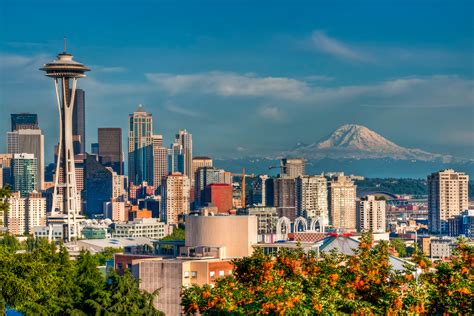 Space Needle Rainier Skyline 22