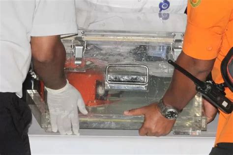 Berhasil Diunduh Begini Isi Data Fdr Dari Black Box Lion Air Jt