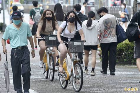 週一高溫飆36度！南部上午微雨 北東午後雷陣雨 自由電子報 Line Today