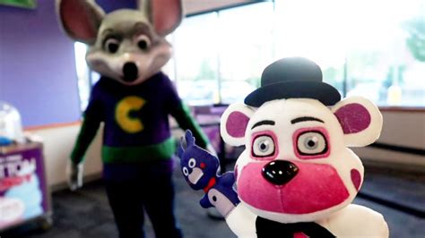 Chuck E Cheese Funtime Freddy Birthday Surprise Youtube