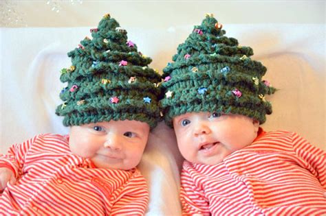 Baby Christmas Hats Crochet Pattern Roundup! - AmVaBe Crochet