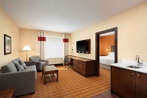 Four Points by Sheraton Edmonton International Airport | Convenient